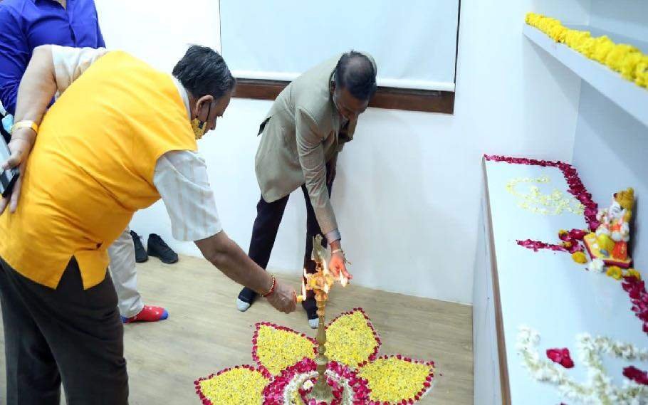 Vadodara-based Parul University inaugurates 5th FAB lab in Gujarat 1 Parul 2 1