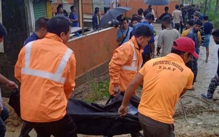 Itanagar; 16 year old dead in landslide 1 itanagar