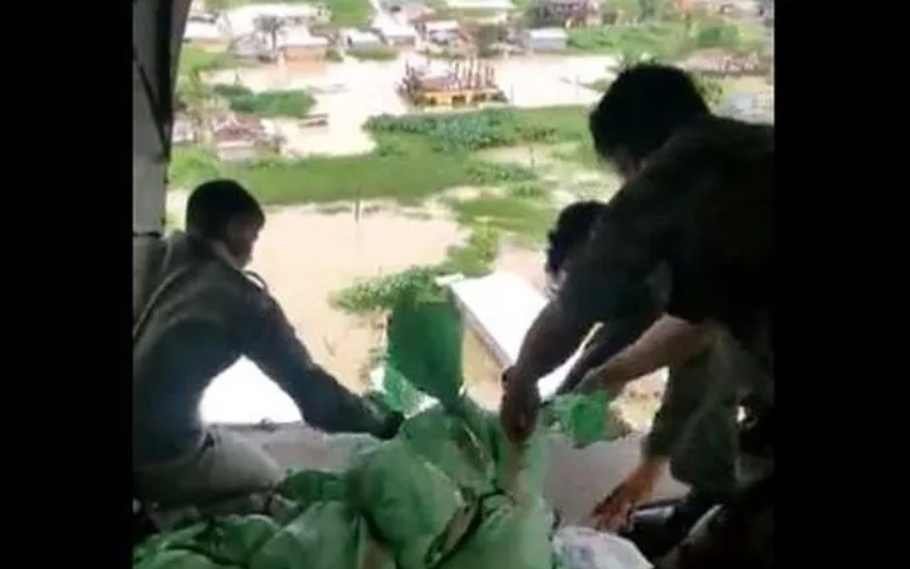 IAF airlifted 98 tonnes of relief materials to Assam and Meghalaya 2 IAF