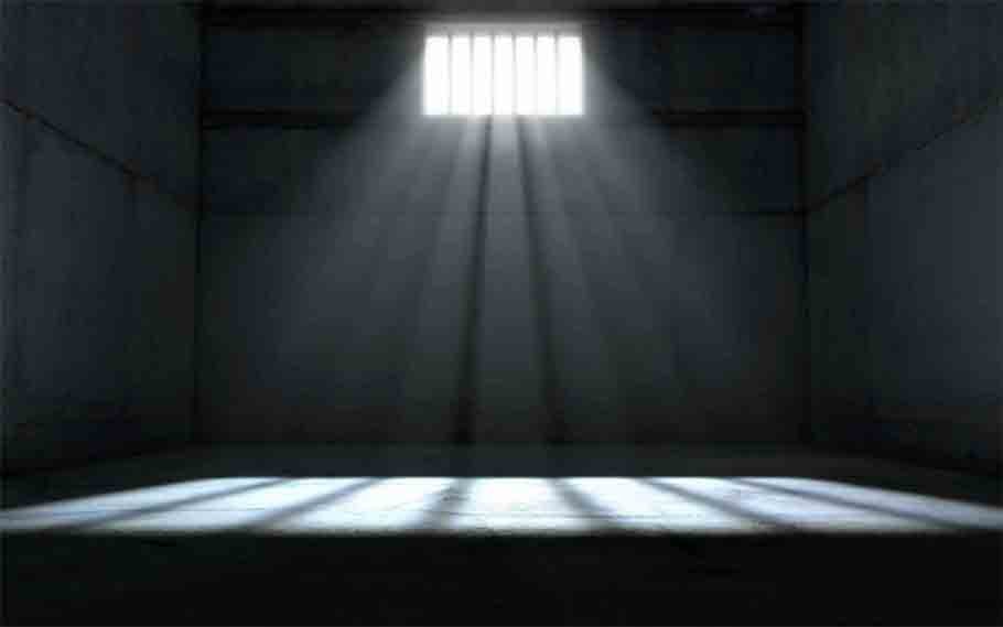 Prison Staff suspended for assisting 1 convict in escaping jail 1 Prison Staff