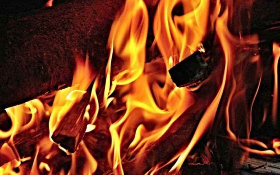 Tribal woman set on fire; filmed as she screamed in pain 1 tribal woman set on fire