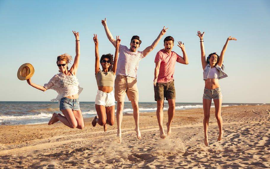 Cheap travel plans with your friends 3 friends 2