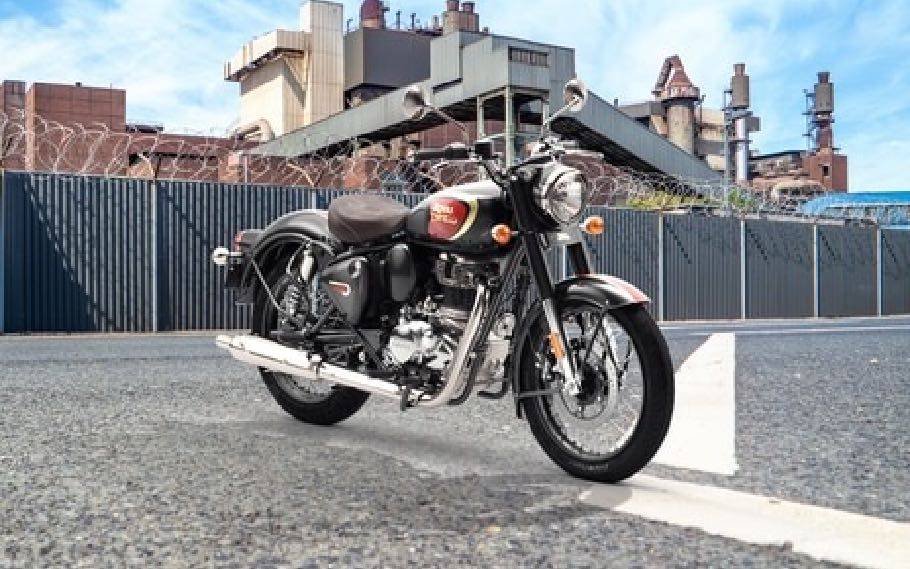 Down payment starting at ₹9,000 for Royal Enfield Hunter 350 and ₹11,000 for classic 1 Down payment of Royal Enfield