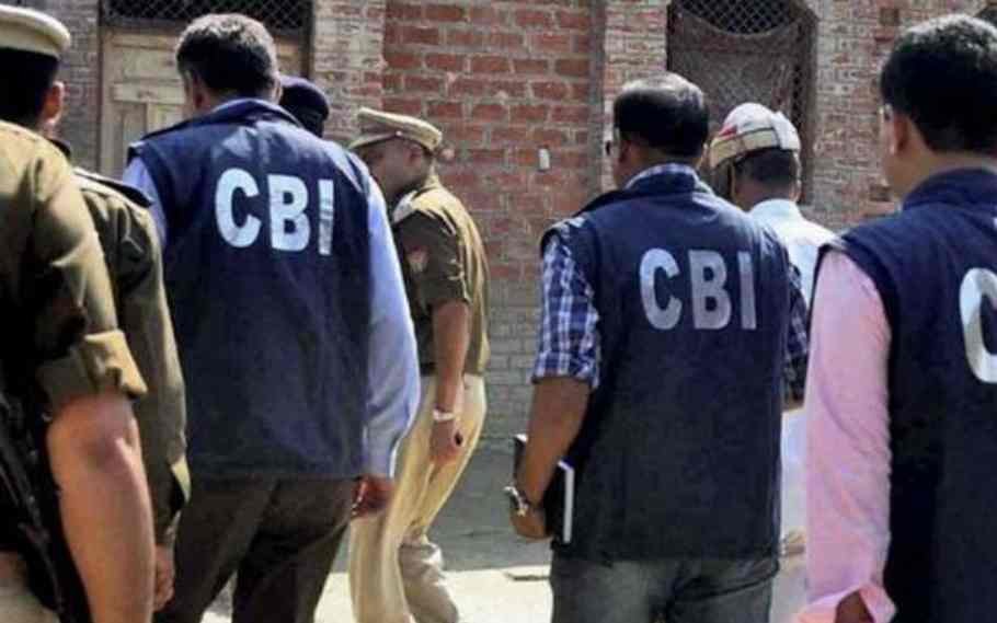 CBI raids Sisodia Residence over alleged connection with irregularities in Liquor Policy 3 CBI raids Sisodia