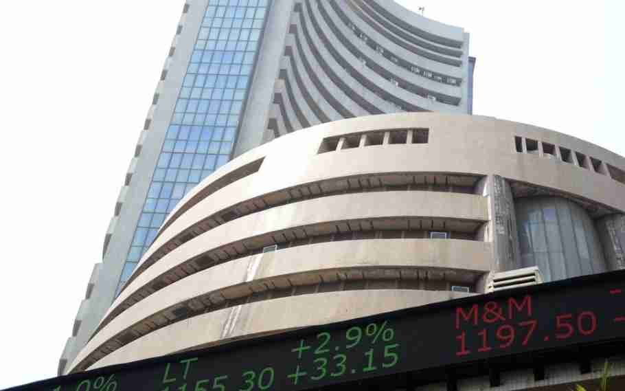 Indian Stock Market Crash As Traders Lose Rs. 4 Lakh Crore!