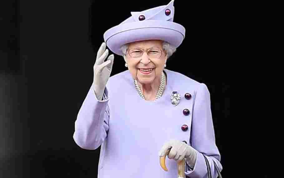 London Bridge is down or Operation Unicorn planned for the Queen's Funeral? 2 London bridge is down