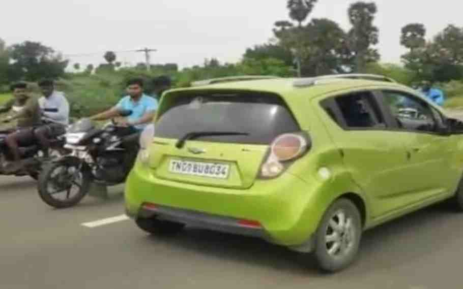 Tamil Nadu Man Sets A New Record; Drives His Car On Reverse Gear For 16 Km 1 Tamil Nadu Man