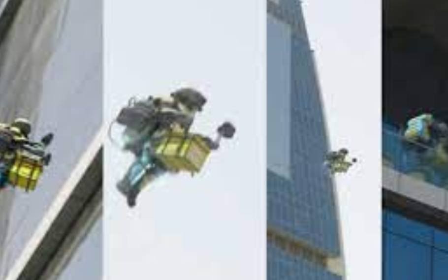 Food Delivery Man Flies Up High-rise Building To Deliver Food 1 Food Delivery Man