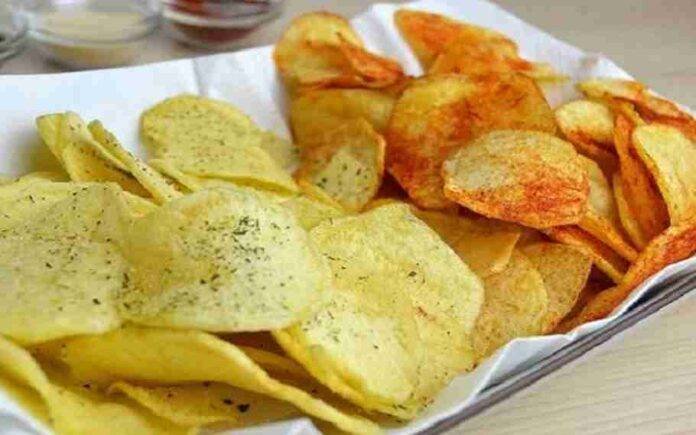 lays chips at home