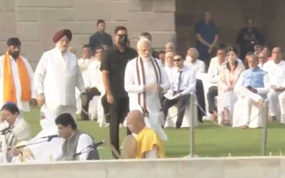 Gandhi Jayanti: Narendra Modi, Draupadi Murmu Paid Homage To Mahatma Gandhi 2 Gandhi Jayanti
