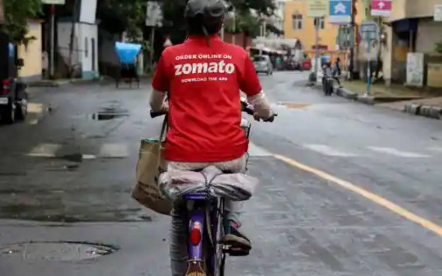 Zomato CEO Deepinder Goyal Delivers Orders Once Every 3 Months 2 Zomato CEO