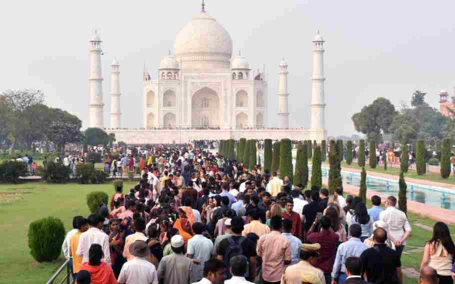 Taj Mahal Served Notice Over Property Tax, Water Bills; ASI Officials Say, 'By Mistake' 2 Taj Mahal Served Notice