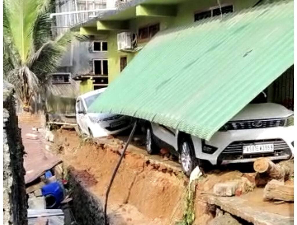Guwahati: 1 dead and 30 injured after Gammon pipe burst cause mayhem in Kharguli; 40 houses damaged and 600 people effected 2 032B3820 EAB0 4CCC BF7C 6770DE6AB560