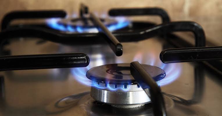 Did you know that Benzene emitted from burning gas stoves can be linked to Cancer? Read to know more 1 Benzene emitted from burning gas stoves can be linked to Cancer. Read to know more