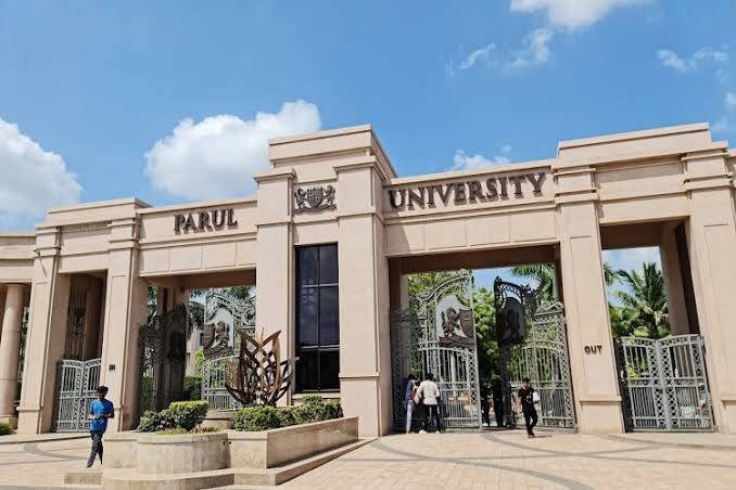 Parul University: Spiritual Leader Shri Gauranga Das Ji Inspires Students with Wisdom on Purpose and Passion 1 Parul University is blessed to host Gauranga Das Ji who Inspired Students with Wisdom on Purpose and Passion