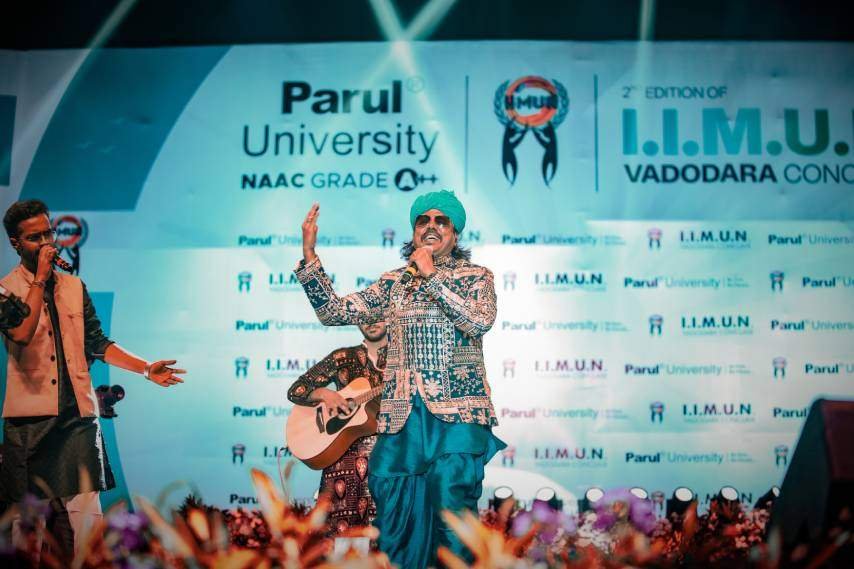 Stars Shine at I.I.M.U.N. Vadodara Conclave: Guneet Monga, Parineeti Chopra, and Lara Dutta Inspire 16,000 Young Minds 2 Vadodara