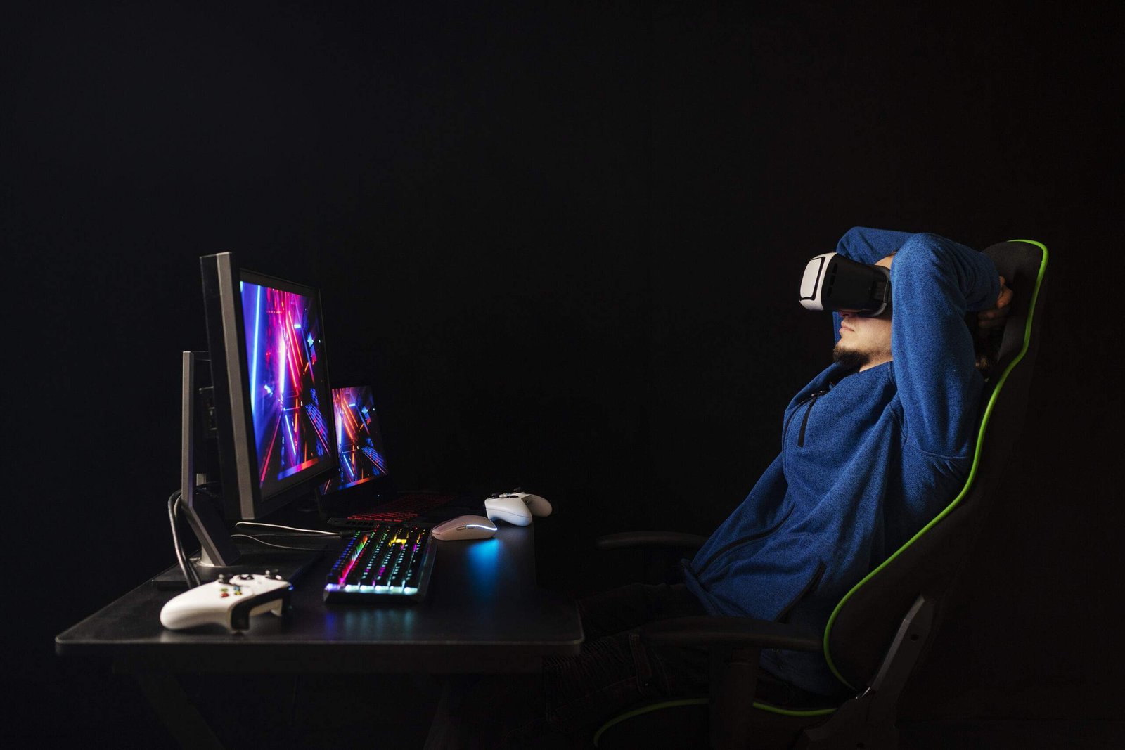 Online Gaming's Impact On Youth: Balancing Benefits And Risks