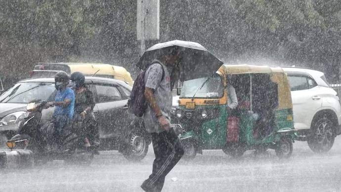 Heavy Rain and Thunderstorms Expected to Continue Through Friday Across Northeast and Southern India 1 Heavy rain