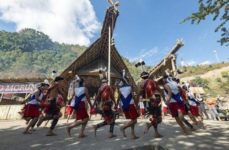 Folk Dances of Northeast India: A Vibrant Cultural Spectacle 3 folk dances of Northeast India traditional dances cultural heritage Bihu dance Raas Leela Northeast Indian festivals