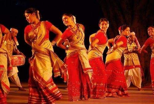 Folk Dances of Northeast India: A Vibrant Cultural Spectacle 1 folk dances of Northeast India traditional dances cultural heritage Bihu dance Raas Leela Northeast Indian festivals