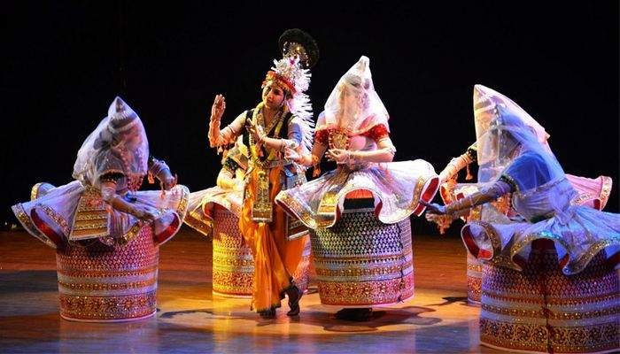 Folk Dances of Northeast India: A Vibrant Cultural Spectacle 2 folk dances of Northeast India traditional dances cultural heritage Bihu dance Raas Leela Northeast Indian festivals