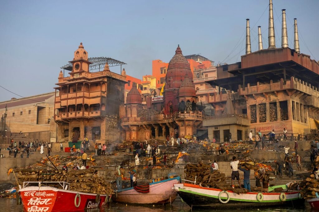 Manikarnika Ghat: The Eternal Flame of Banaras That Never Dies 1 0 PDQTlvdmCB4FhJAW