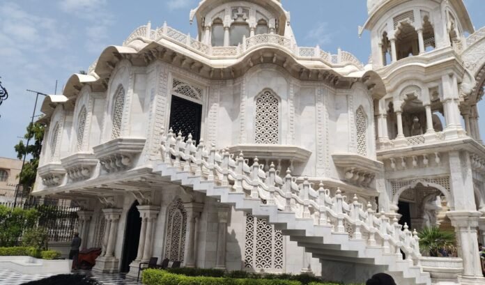 Vrindavan tourism 2025 famous temples in Vrindavan things to do in Vrindavan Vrindavan Krishna temples spiritual travel India