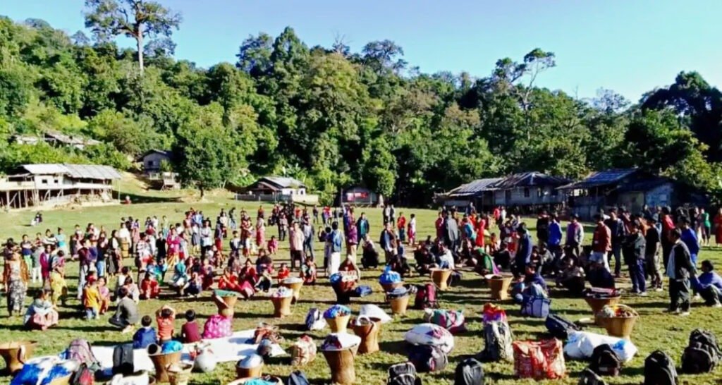 Myanmar Refugees Return Home from Mizoram Amid Eased Border Tensions 1 Myanmar refugees 2